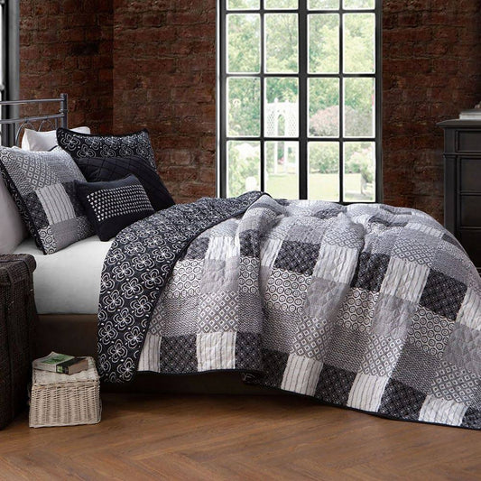 Avondale Manor Evangeline Quilt Set - Black - King